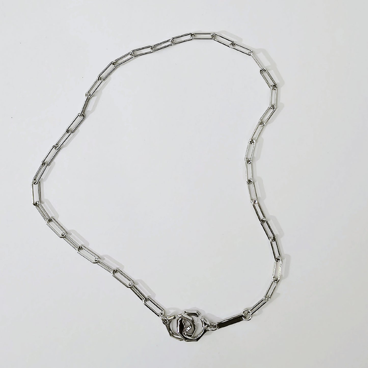 The kiss necklace (RU)