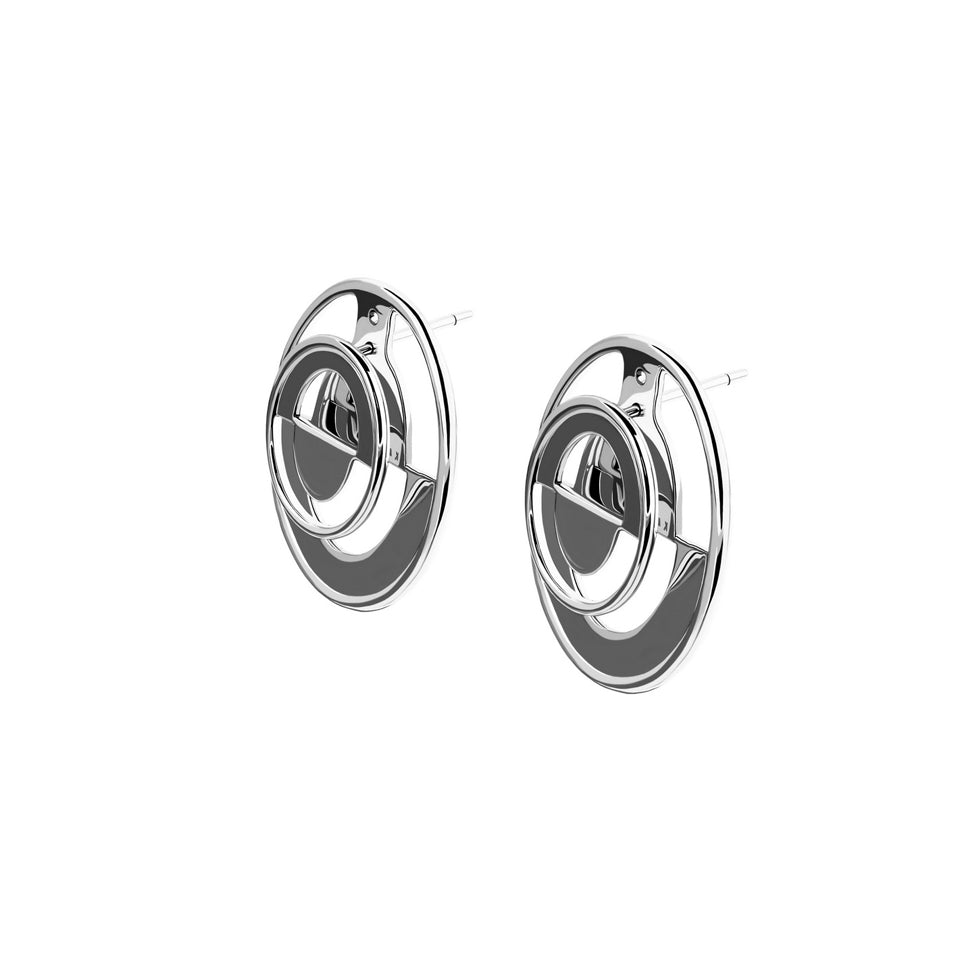 Identic earring