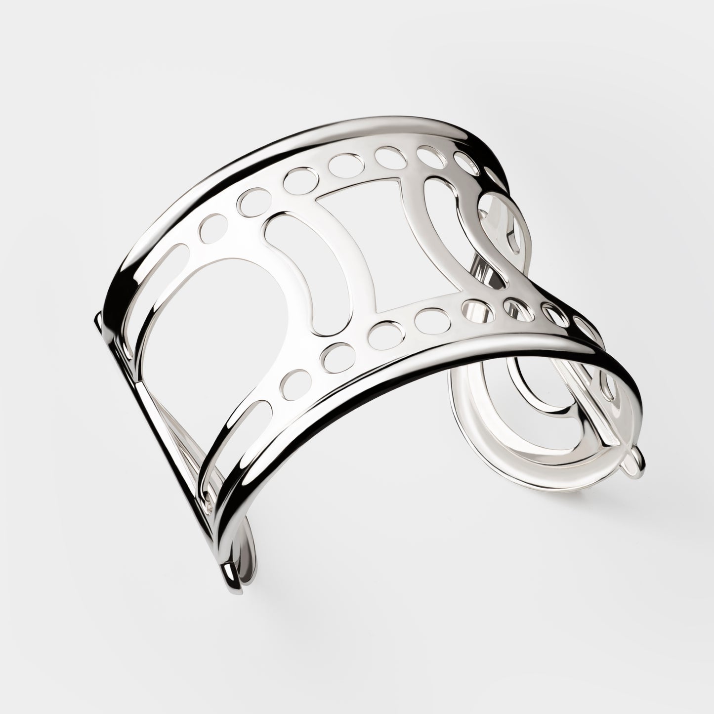 Outrigger bangle