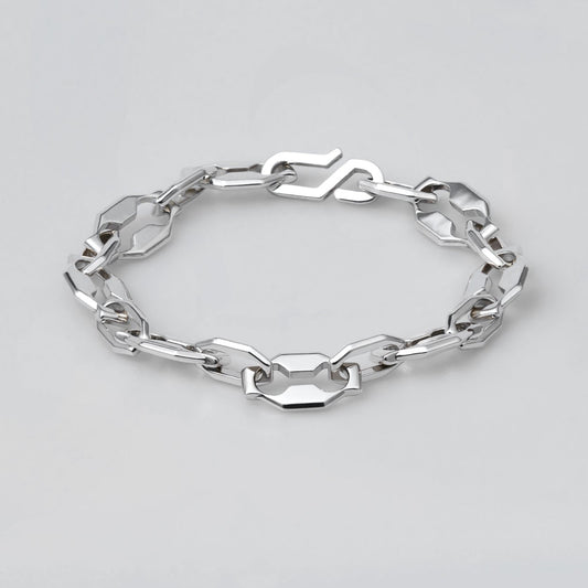 Interlocking bracelet